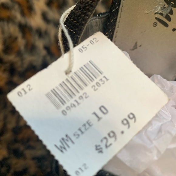 NWT FIONI WEDGE SANDALS SZ 10 - Picture 6 of 7